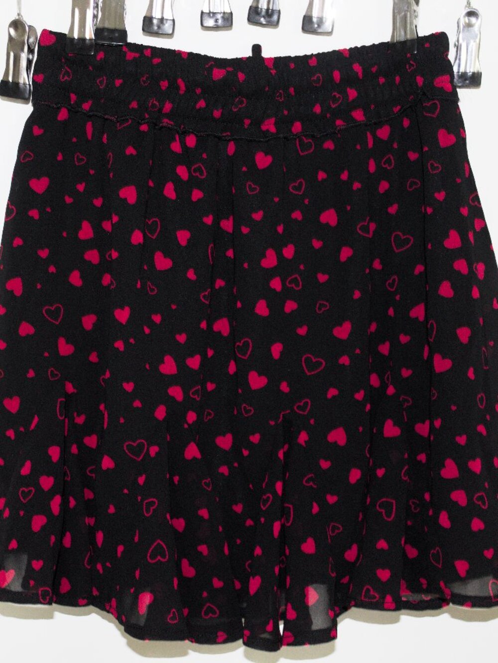 Blue Rain by Francesca's size XS red black Cherice Heart Flippy skirt ruffled